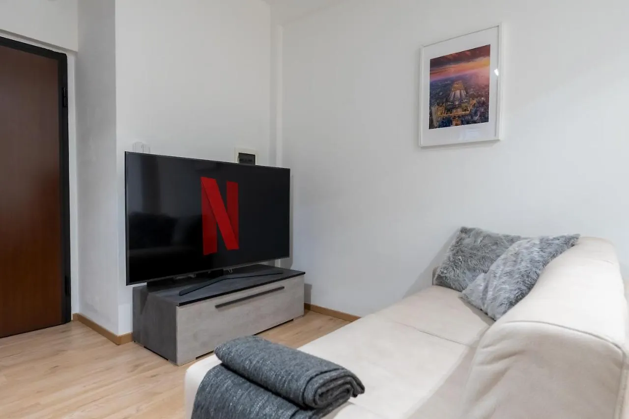 Apartment Suite 1,2 Porta Milano Centro Parking Free